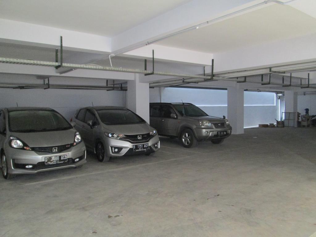 Kembang Hotel Cihampelas Bandung Exterior foto